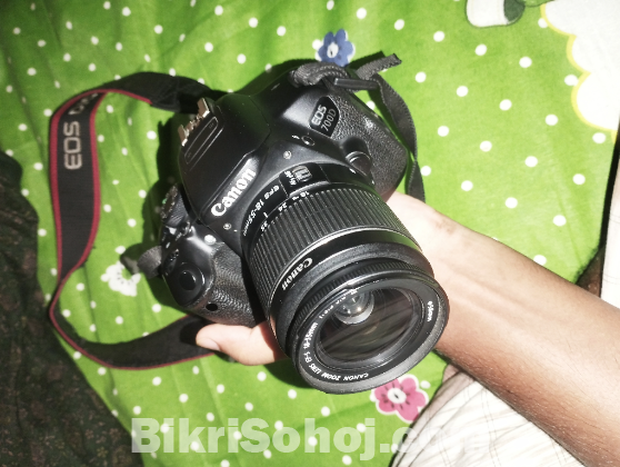 Canon 700D + 18-55 Zoom Ket Lens